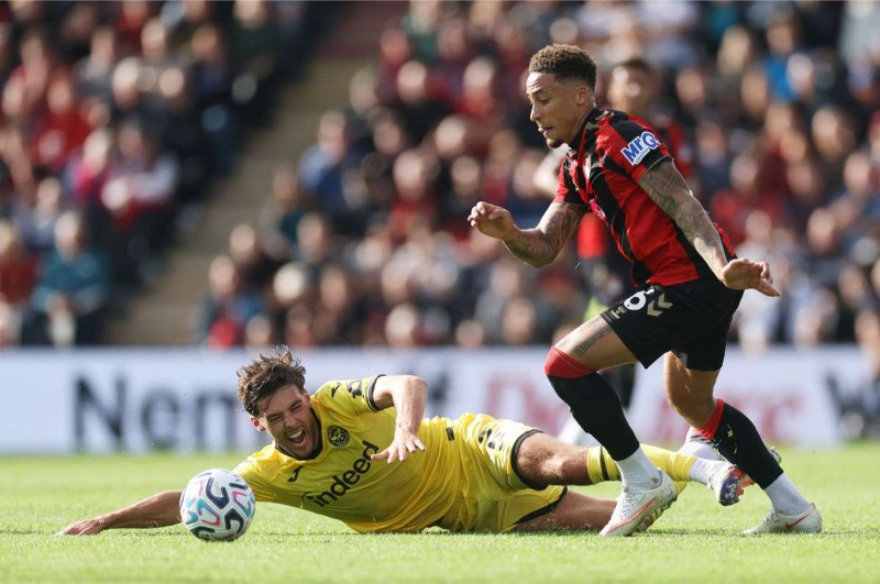 Real Sociedad gặp khó trước Bournemouth